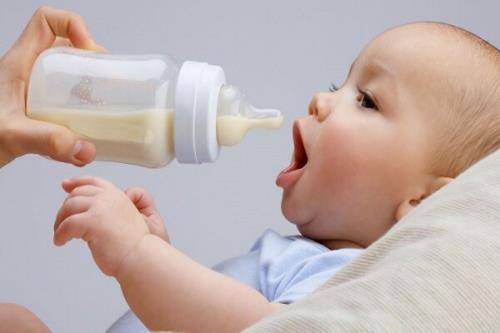نخستین دوره تربیت مشاوران شیردهی