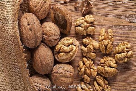 مصرف گردو ریسك دیابت را به نصف می كاهد